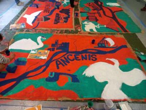 Lire la suite à propos de l’article Débords de Loire / fresque collective / peinture sur toile